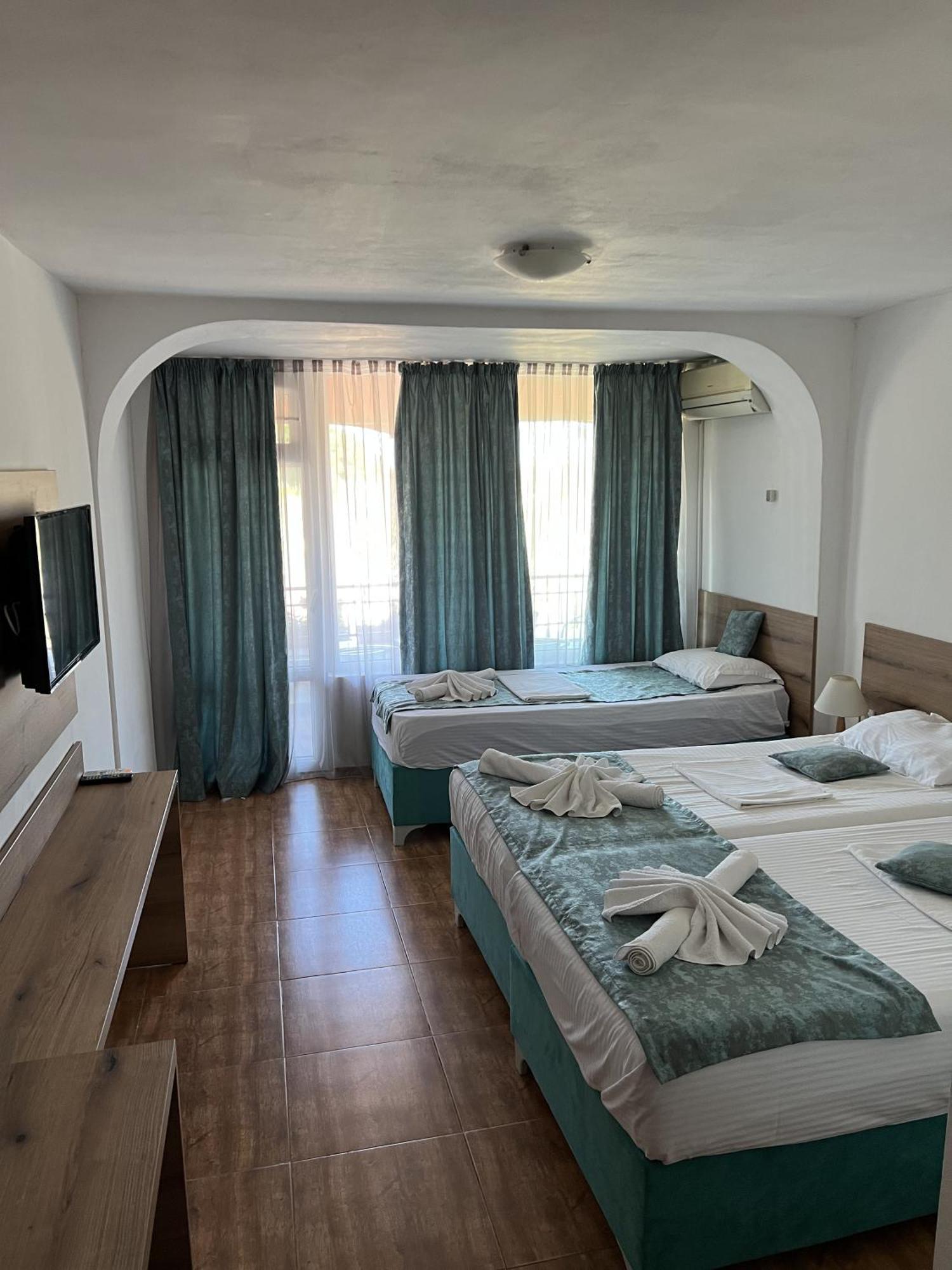 Hotel Surf 普里莫尔斯科 客房 照片