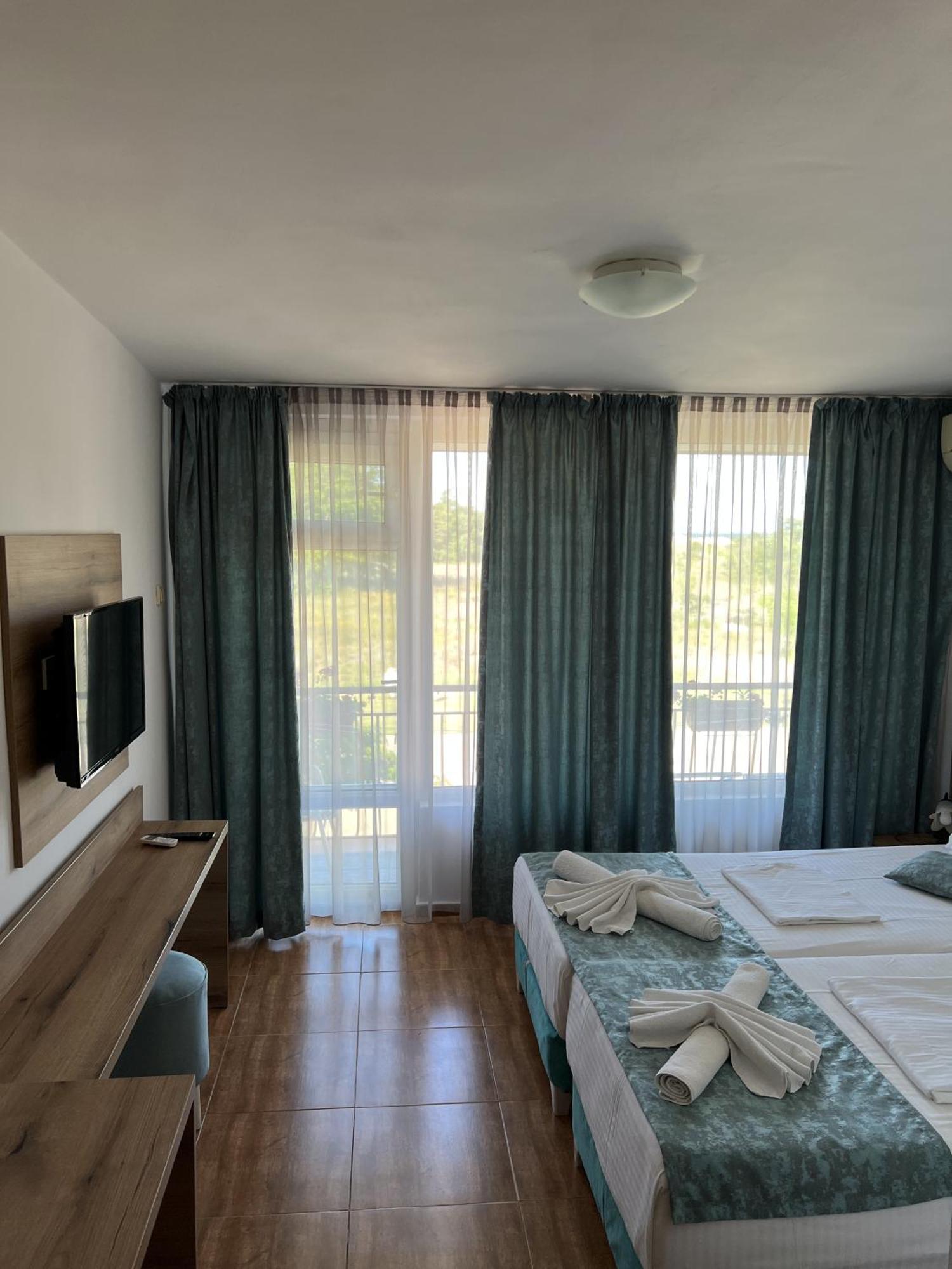 Hotel Surf 普里莫尔斯科 客房 照片