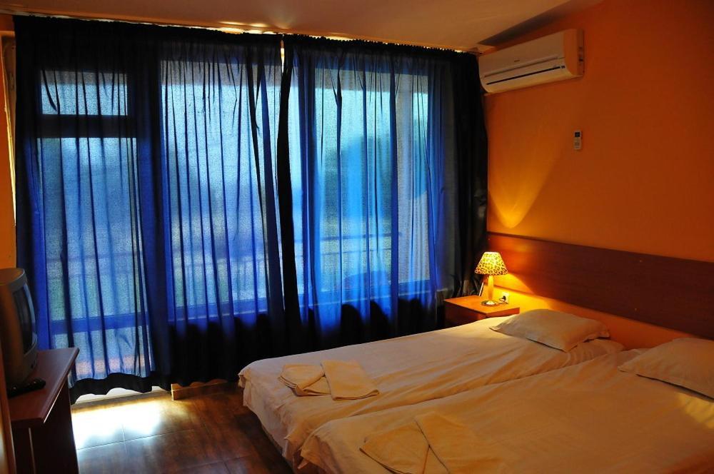 Hotel Surf 普里莫尔斯科 客房 照片